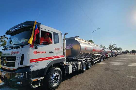 PDVSA asignó 25 unidades de transporte de combustible a la región occidental del país